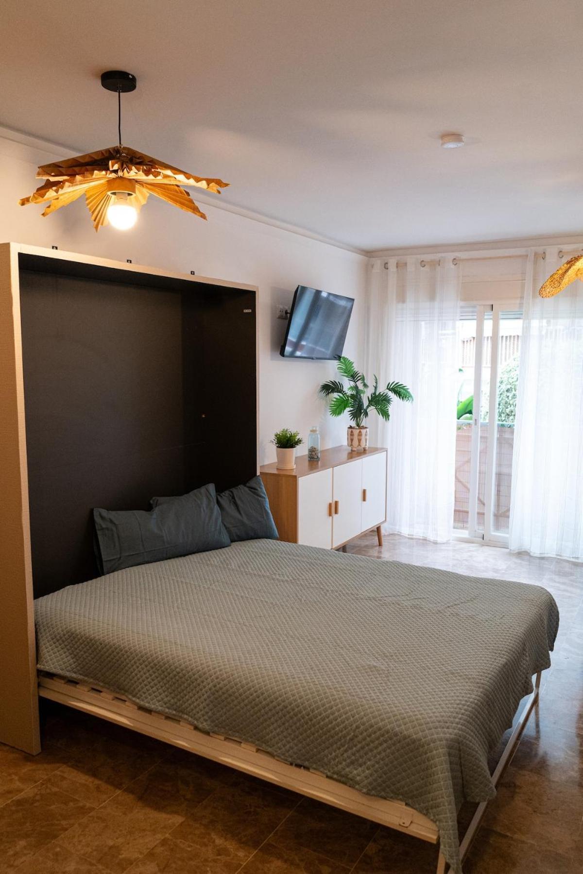 Loft On The And A Few Steps From Downtown Torremolinos
